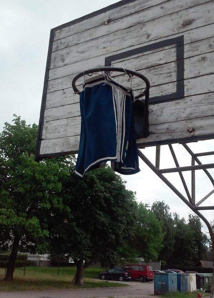 Illustration de l'article : Ces 20 personnes ont le sens de l'humour pour résoudre leur problème