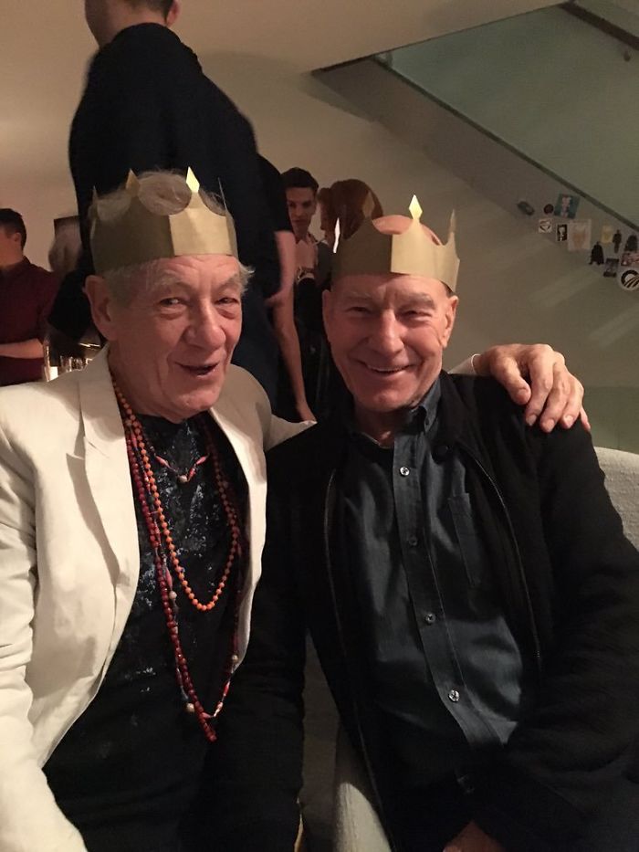 Illustration de l'article : 20 photos mettant en valeur la complicité entre Patrick Stewart et Ian McKellen
