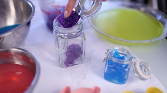 Illustration de l'article : 14 produits cosm&eacute;tiques &agrave; faire vous-m&ecirc;me