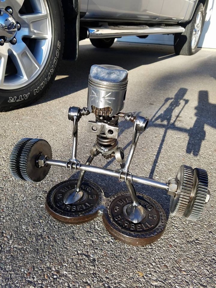 Illustration de l'article : Ces 22 employ&eacute;s qui ont trouv&eacute; une fa&ccedil;on de lutter contre l'ennui au travail