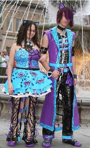 Illustration de l'article : 40 photos de couples qui prouvent que parfois on est mieux seuls