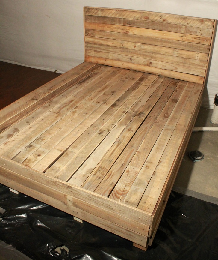 Illustration de l'article : Ces 24 façons de réutiliser de vieilles palettes en bois