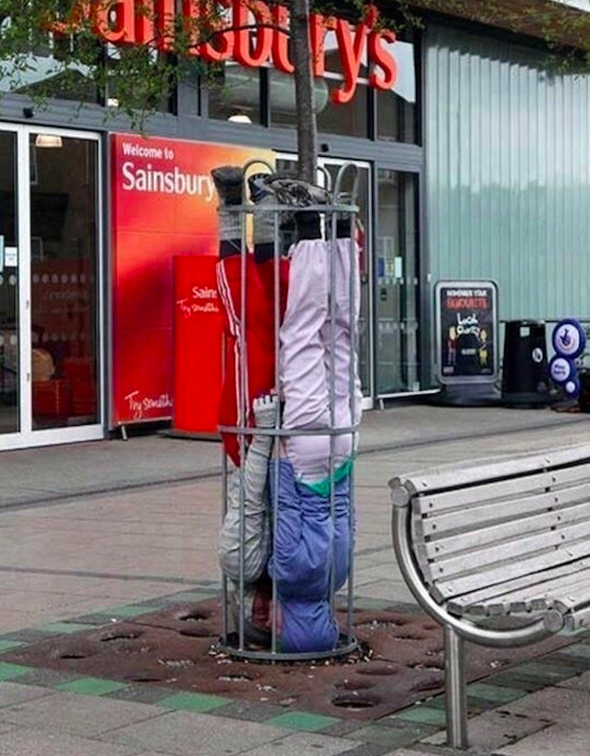 Illustration de l'article : Ces 30 photos de situations absurdes ou inhabituelles