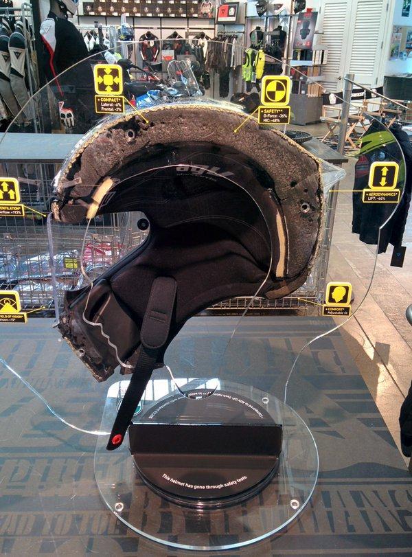 Illustration de l'article : Ces 17 objets qui ont été coupés en deux pour satisfaire la curiosité