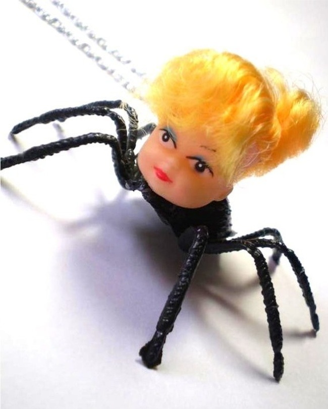 Illustration de l'article : Ces 24 jouets qui font faire des cauchemars aux enfants