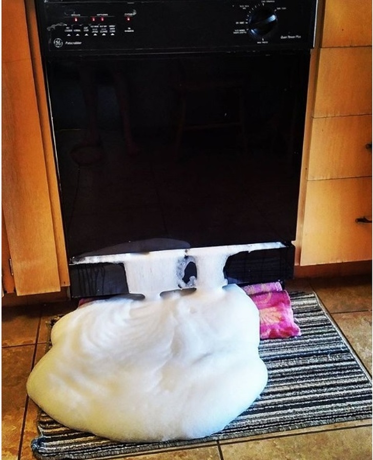 Illustration de l'article : Ces 20 manies des hommes qui d&eacute;rangent les femmes