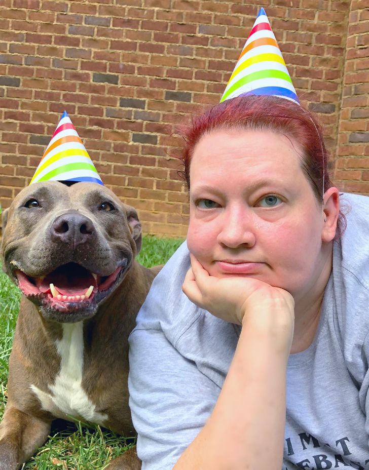 Illustration de l'article : Ces 20 personnes qui ont revisité les fêtes d'anniversaire et les cérémonies de mariage 