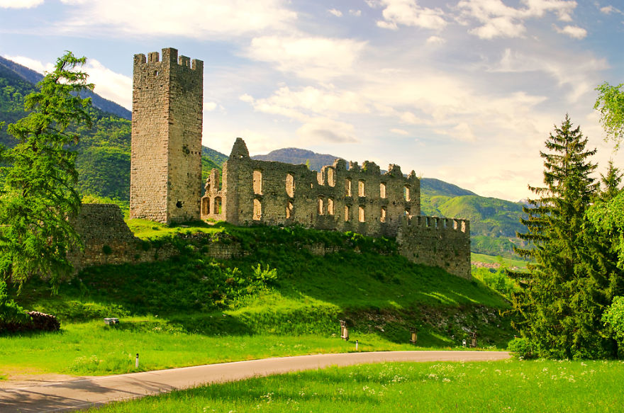 Illustration de l'article : L'Italie offre gratuitement des châteaux, voici comment en obtenir un