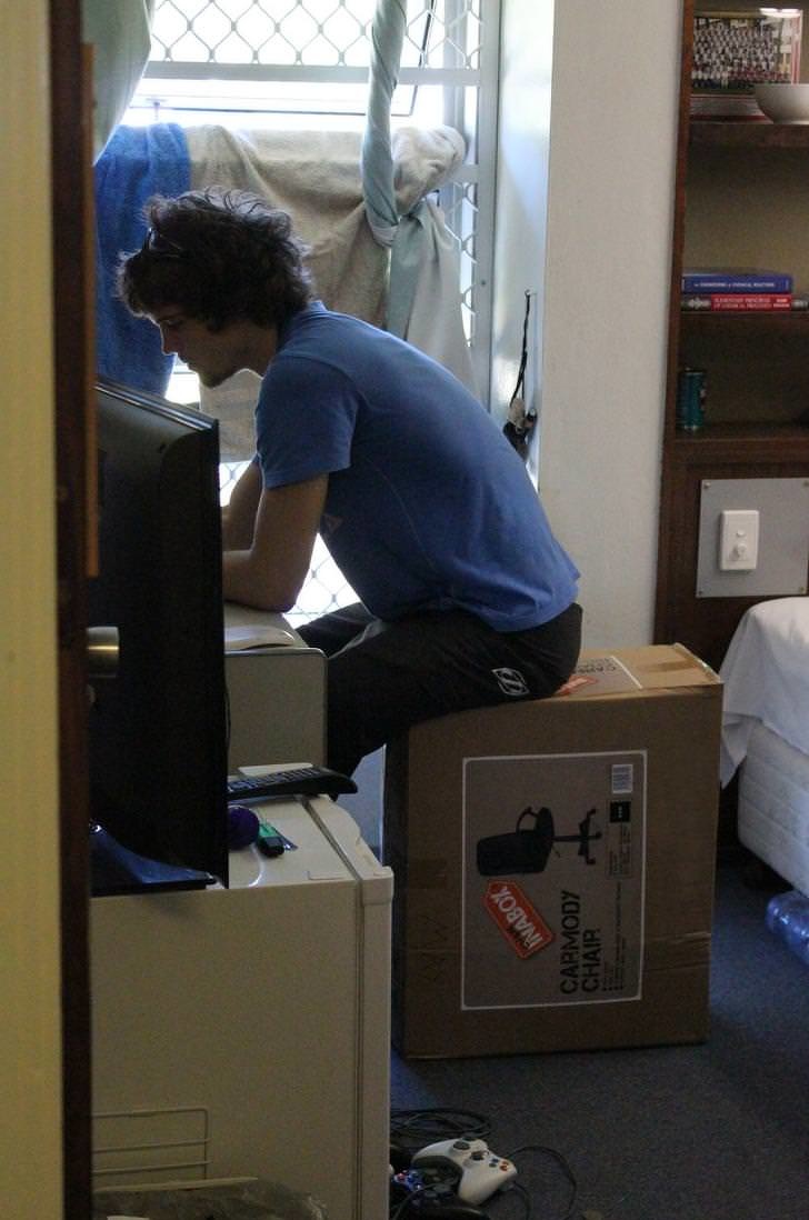 Illustration de l'article : Ces 21 personnes paresseuses rivalisent d'idées pour en faire le moins possible