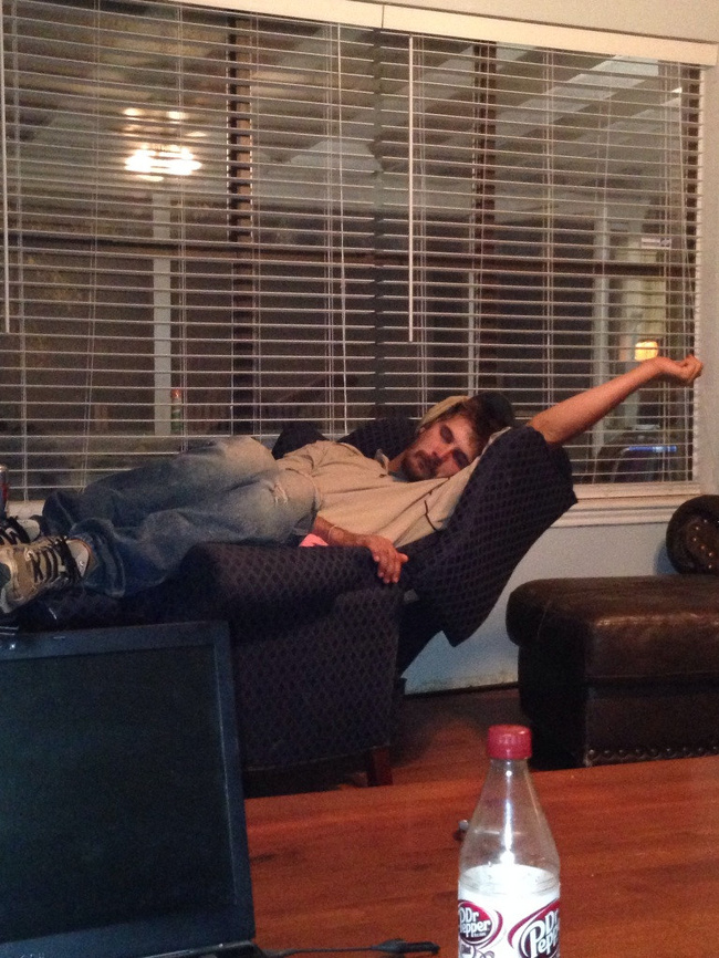 Illustration de l'article : Ces 22 photos qui résument bien ce qu'est la fatigue