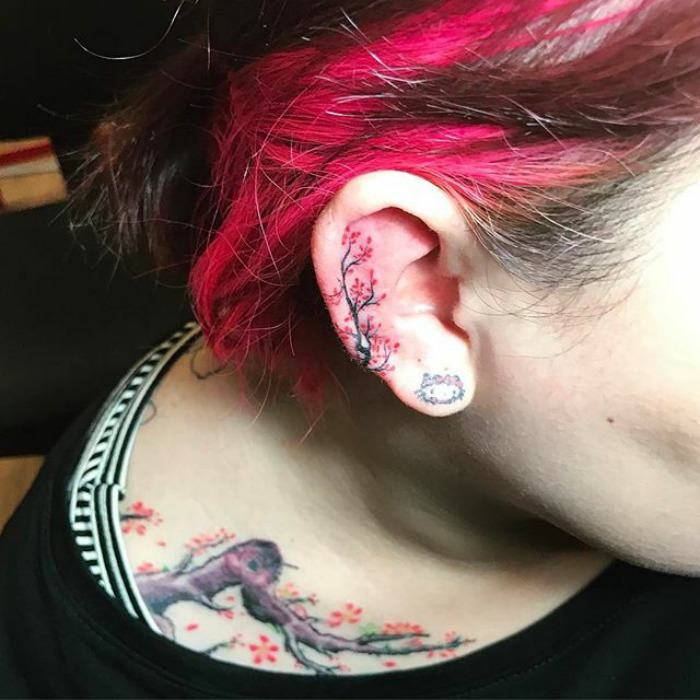 Illustration de l'article : Helix tattoo : la nouvelle mode qui envahit les r&eacute;seaux sociaux ! Ces 50 photos vous donneront envie d'en avoir un