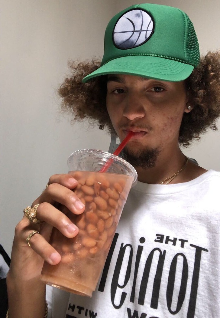 Illustration de l'article : Ces 21 personnes pour qui la bizzarerie est le quotidien