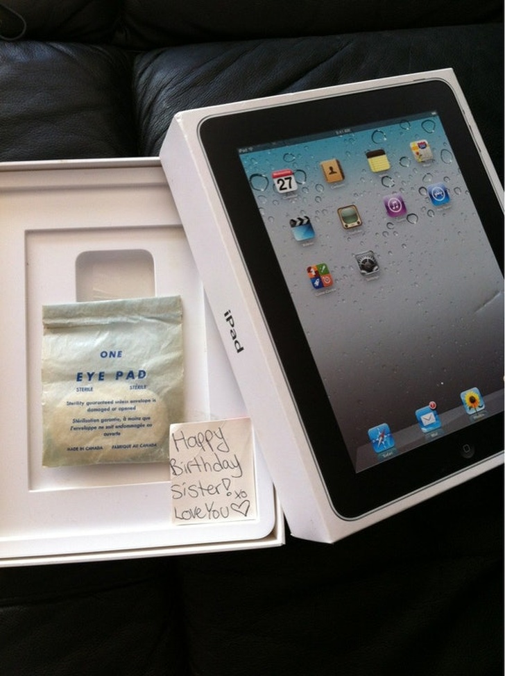 Illustration de l'article : Ces 20 photos montrant des relations compliquées entre frère et soeur