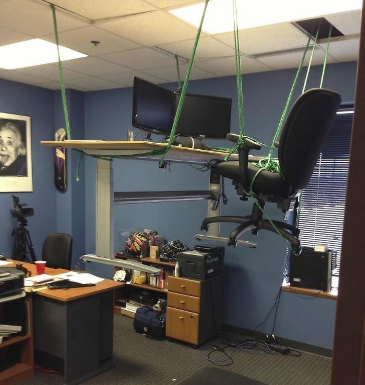 Illustration de l'article : Ces 17 personnes qui ne font que s'ennuyer au travail