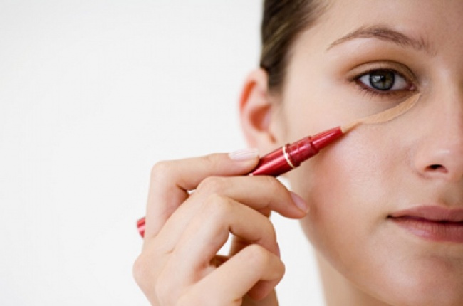 Illustration de l'article : 16 id&eacute;es re&ccedil;ues sur le maquillage