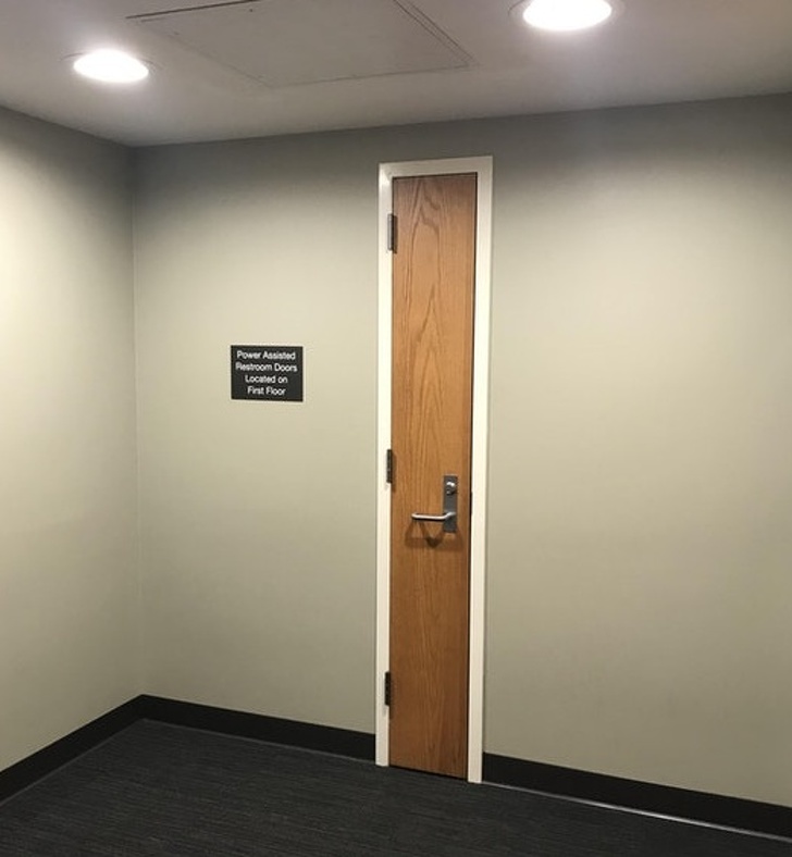 Illustration de l'article : Ces 16 photos de personnes ayant fait un truc dénué d'intelligence