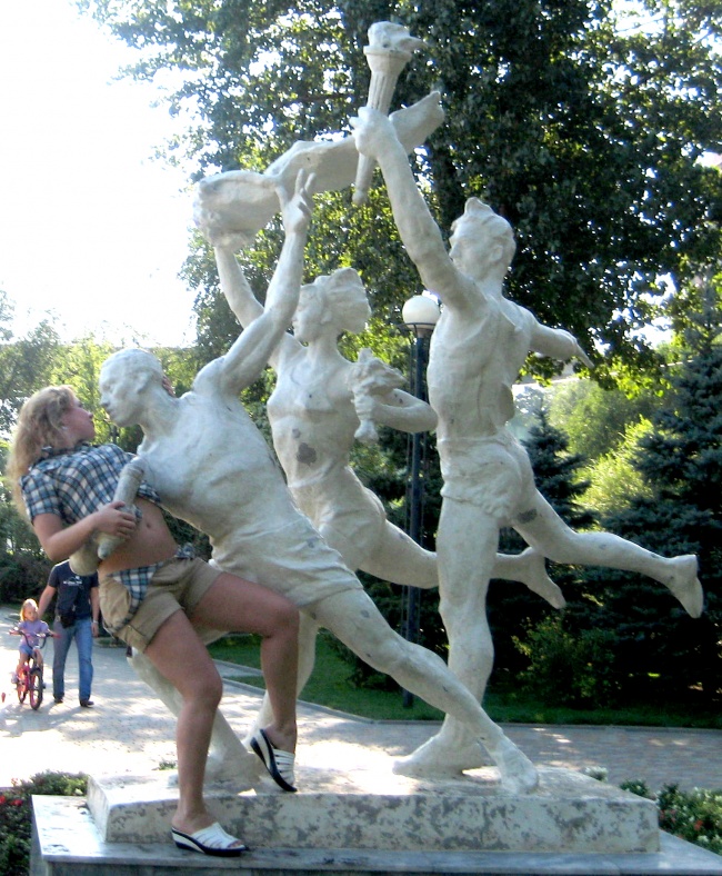 Illustration de l'article : 26 statues hilarantes grâce à de simples passants imaginatifs