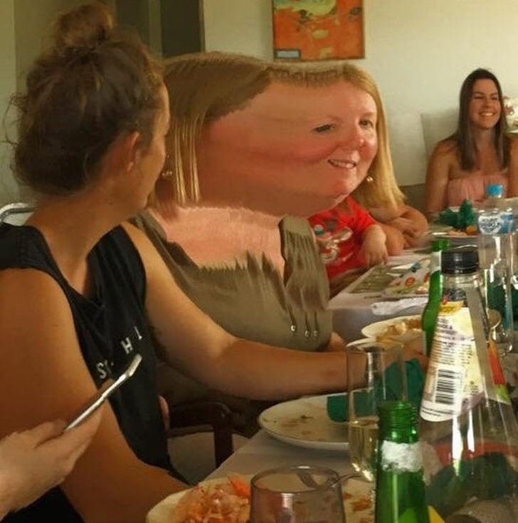 Illustration de l'article : Ces 23 photos prises en mode panoramas qui ont mal tourné