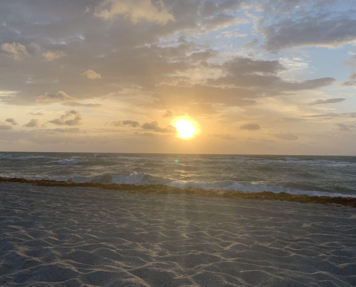 Illustration de l'article : Ces 20 personnes qui ont revisité les fêtes d'anniversaire et les cérémonies de mariage 