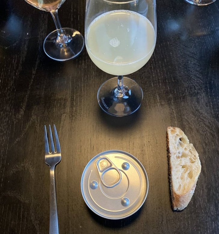 Illustration de l'article : Ces 17 personnes r&ecirc;vaient d'un repas savoureux... et ne l'ont jamais eu