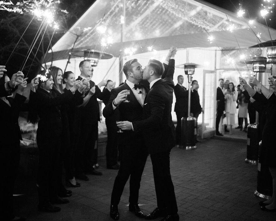 Illustration de l'article : L'amour n'a aucune frontière et ces 120 photos de mariage homosexuels donnent simplement envie de s'aimer !