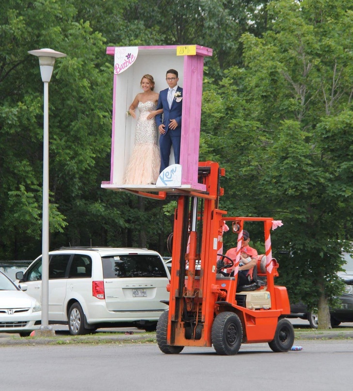 Illustration de l'article : Les 25 photos de bals de promo les plus mémorables