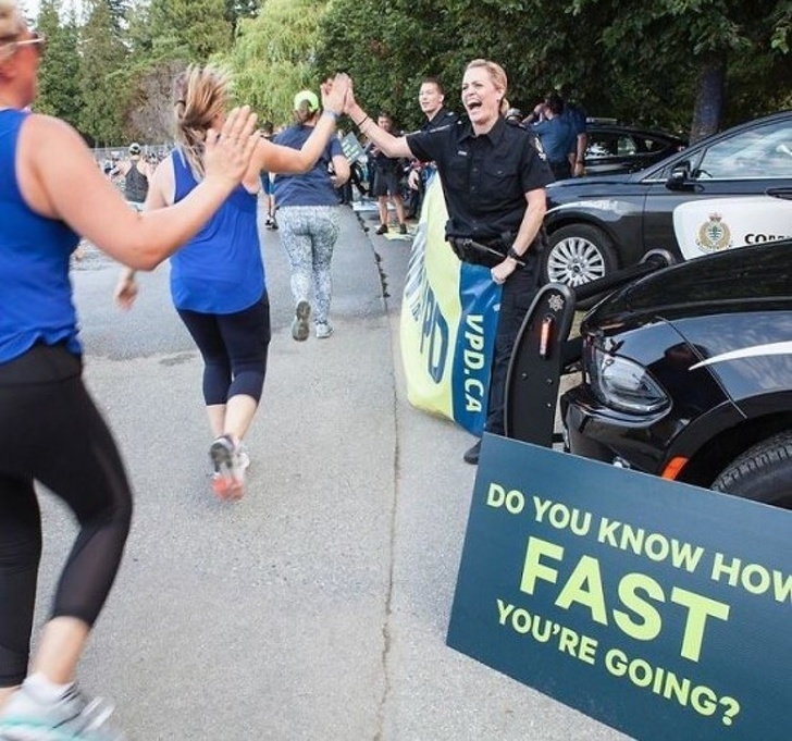 Illustration de l'article : Ces 14 fois où la police s'est montrée très cool