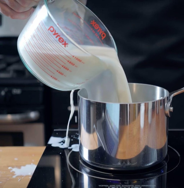 Illustration de l'article : Ces 20 manies des hommes qui d&eacute;rangent les femmes