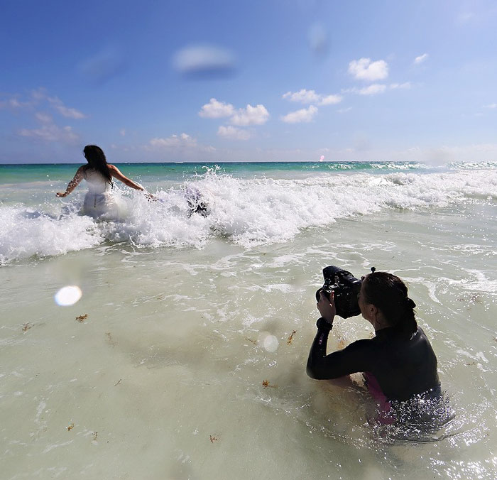 Illustration de l'article : Ces 20 photos qui montrent le dur métier de photographe de mariage