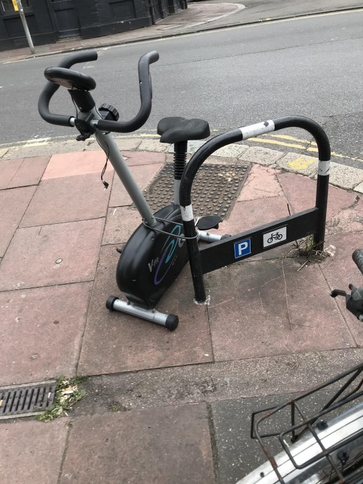 Illustration de l'article : Ces 18 personnes qui ont eu une idée pas forcément intelligente