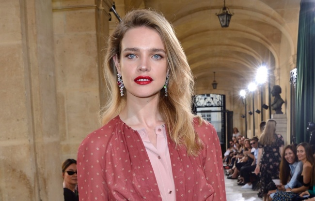 Illustration de l'article : 12 photos de top-models à découvrir avec et sans maquillage