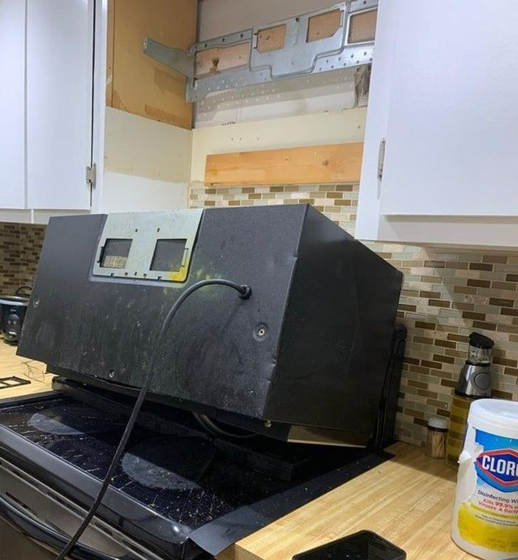 Illustration de l'article : Ces 20 fois où il aurait mieux valu faire appel à un professionnel