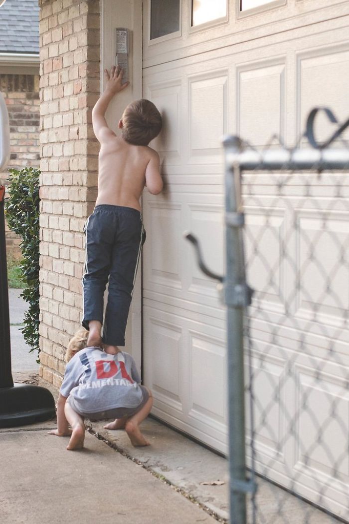 Illustration de l'article : 20 photos illustrant le quotidien d’une maman de garçons