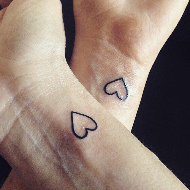 22 Tatouages Mere Fille Qui Pourraient Vous Inspirer