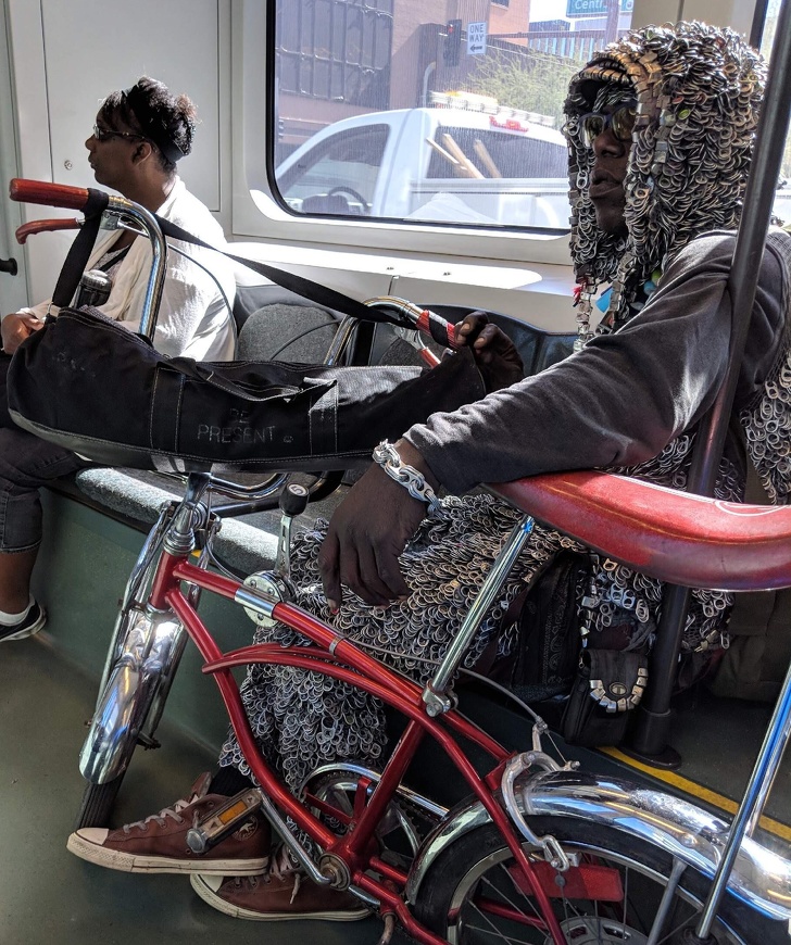 Illustration de l'article : Ces 15 choses de gens un peu fous qui prêtent à sourire