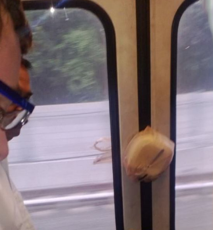 Illustration de l'article : Ces 16 personnes préféreraient ne pas avoir vécu ces situations particulières