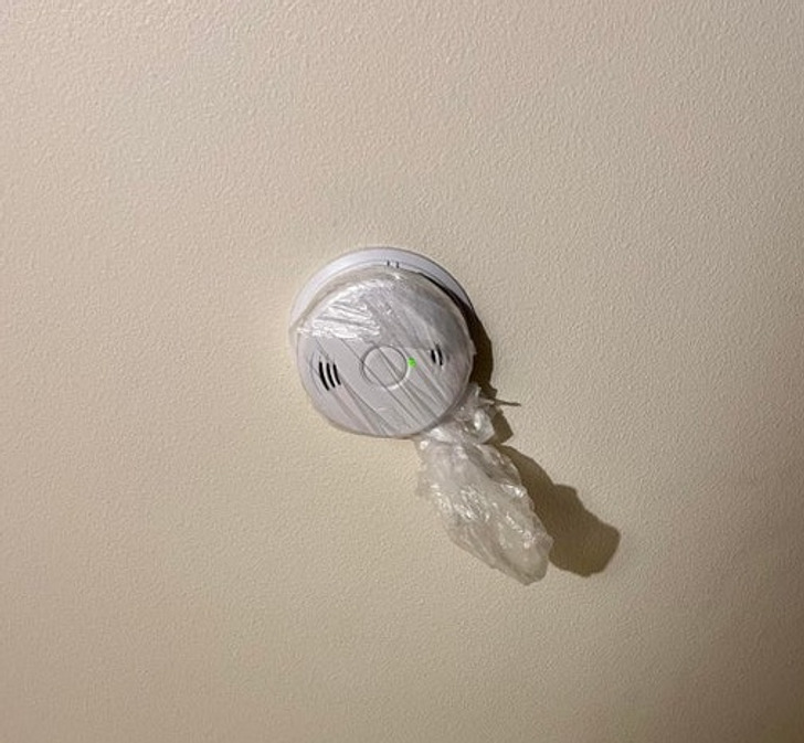 Illustration de l'article : Ces 18 photos illustrant de drôles de surprises dans les chambres d'hôtel