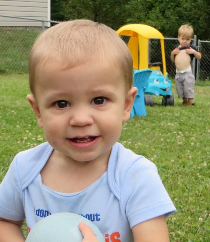 Illustration de l'article : Ces 21 photos où l'arrière-plan a pris le dessus sur le devant