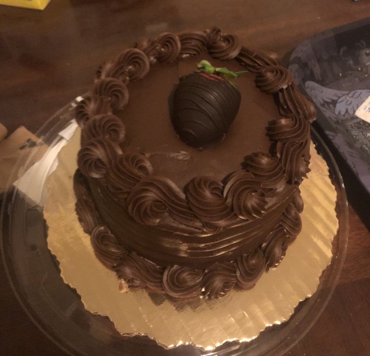 Illustration de l'article : Ces 20 personnes qui ont revisité les fêtes d'anniversaire et les cérémonies de mariage 