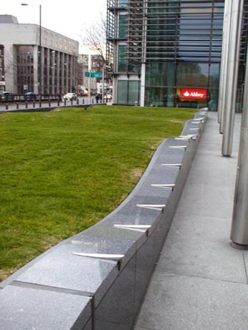 Illustration de l'article : 10 astuces employées dans les lieux publics pour conserver des comportements appropriés