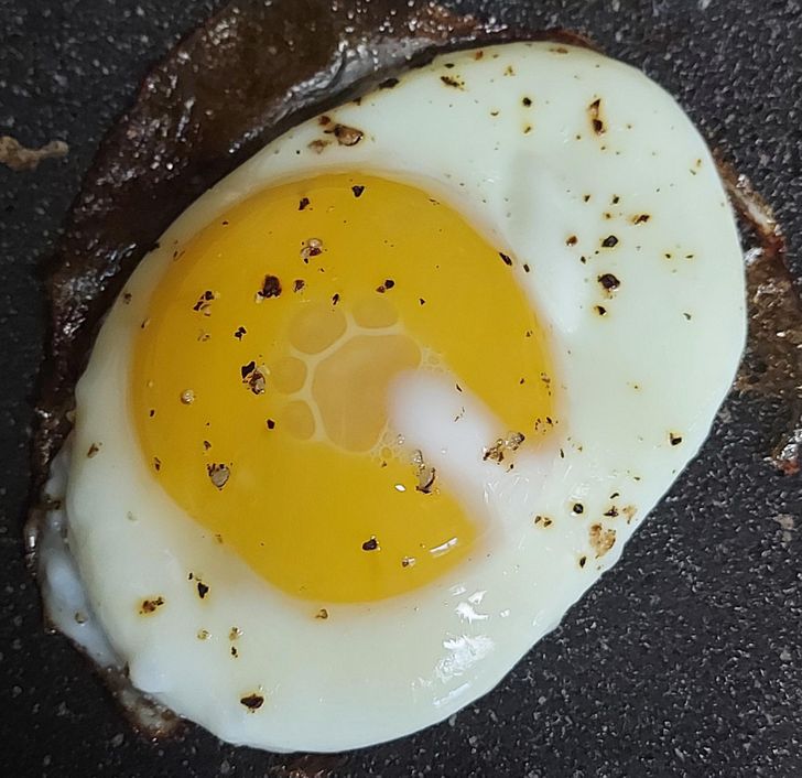 Illustration de l'article : Ces 17 personnes qui voient des visages là où il n'y en a pas