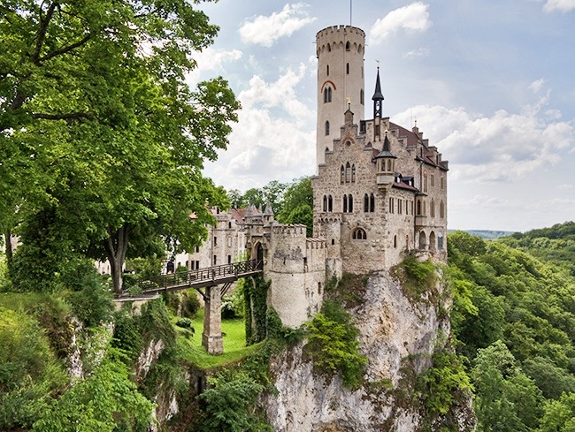 Illustration de l'article : 10 villages et habitations érigés dans des lieux extrêmement dangereux