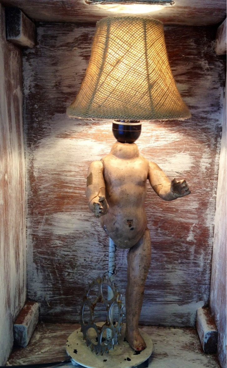 Illustration de l'article : Ces 18 objets originaux trouvés dans des brocantes et dépôts