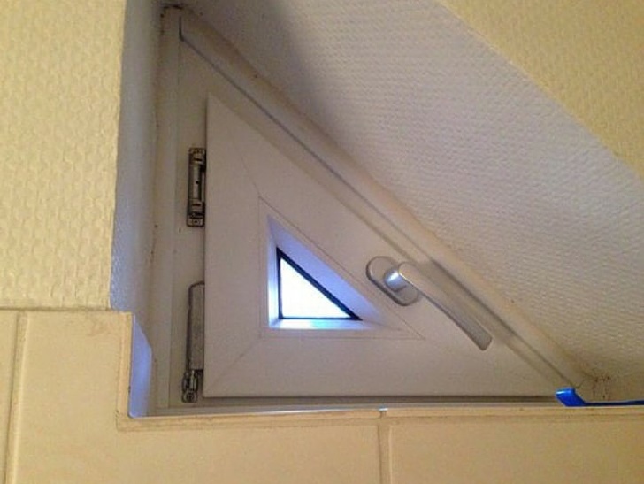 Illustration de l'article : Ces 27 personnes qui devraient arrêter de réparer des choses