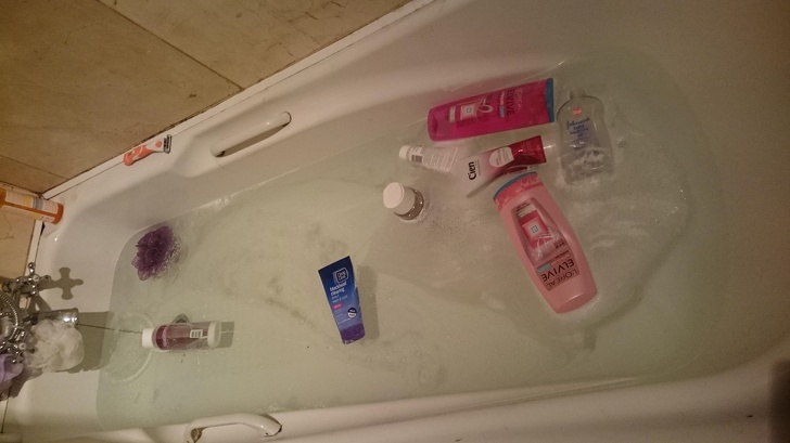 Illustration de l'article : Ces 19 petits amis qui donnent du fil à retordre à leur compagne