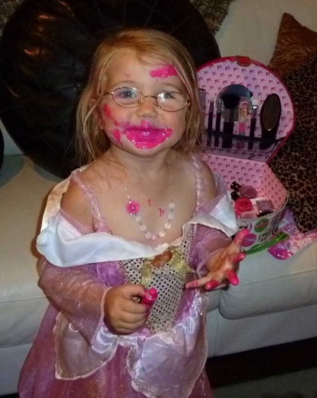 Illustration de l'article : 18 photos d’enfants prises en plein flagrant délit de bêtise