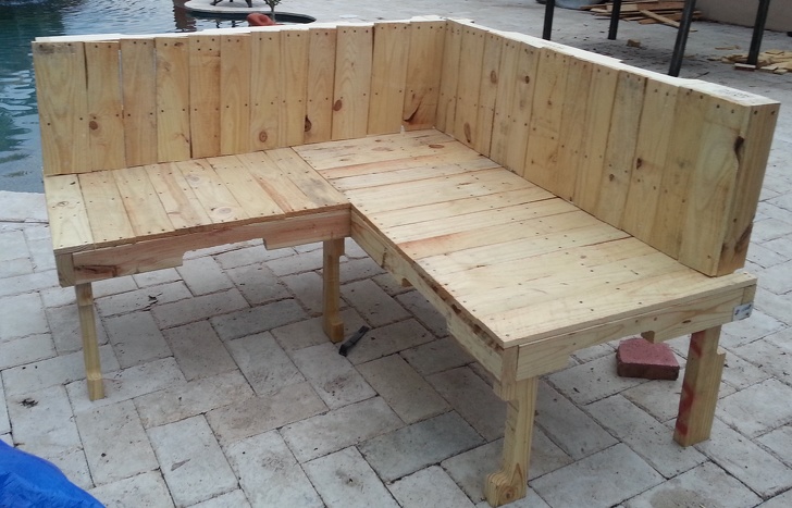 Illustration de l'article : Ces 24 façons de réutiliser de vieilles palettes en bois