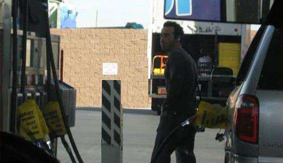 Illustration de l'article : 13 personnes qui ont encore du mal avec le fonctionnement des stations service