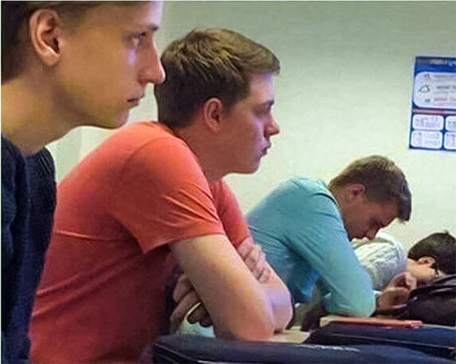 Illustration de l'article : Ces 14 photos montrent les conséquences d'une privation de sommeil