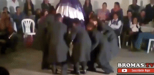 Illustration de l'article : 15 dangers que vous encourez en portant une robe de soirée